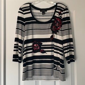 EUC 3/4 length sleeve top